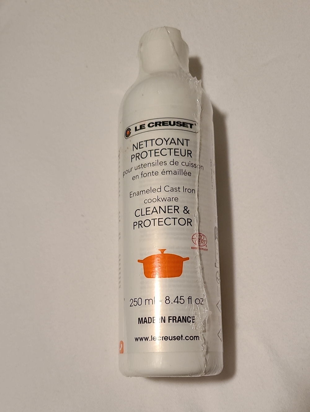 Le Creuset Cleaner and Protector Enameled Cast Iron Cookware